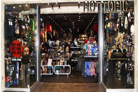 emo clothes hot topic|stores similar to hot topic.